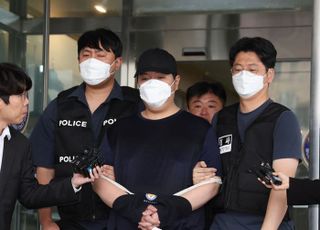 '미아 마트 살인' 김성진, 첫 공판서 "살인 혐의 인정"