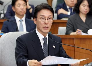사상 첫 '무증인' 청문회… 김민석, 여야 공방 속 첫날 검증대 올라