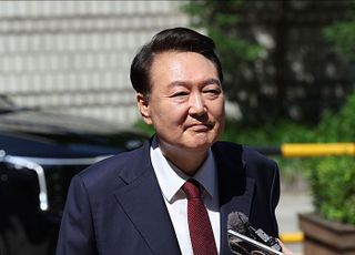 내란특검, 윤 전 대통령 체포영장 청구 이어 '출국금지' 신청