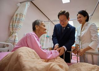 "김혜경 여사 약속 지켰다"…李대통령 부부 소록도 방문