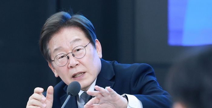 李대통령 "생각 다르다는 이유로 적대시 문화 심해져…韓 모범적 선진국"