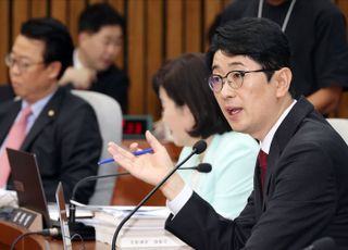 주진우 "김민석, 납세자료 안 내면 의혹 더 커져"