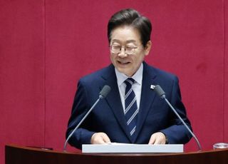 李대통령 국정 지지율 62%…김민석 총리 인선 '잘했다' 45% '잘못했다' 31% [NBS]