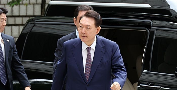 尹, 내란특검에 "지하주차장 출입 요구…받아들여지지 않으면 불출석"