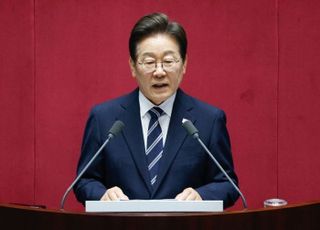 [데일리안 오늘뉴스 종합] 李대통령 "13조 '민생회복 소비쿠폰' 1인당 최대 52만원 지원…투자 촉진 3.9조 편성", 尹, 내란특검에 "지하주차장 출입 요구…받아들여지지 않으면 불출석" 등