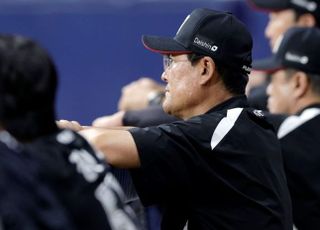 이종범 코치, 시즌 중 팀 떠나 ‘최강야구’ 감독 합류…KT “공백 없다”