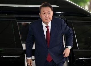 내란특검 "尹 거부로 '체포 저지' 혐의 조사 못해"…추가 소환 가능성도