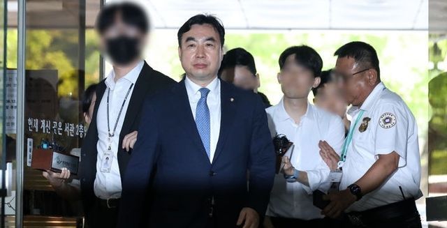 '민주당 돈봉투' 윤관석 전 의원 내일(30일) 가석방