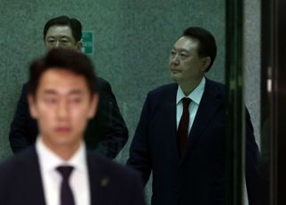 내란특검, 尹 전 대통령에 내달 1일 오전 9시 재출석 통지