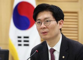 조정훈 "이 대통령, 日 오염수 핵테러라더니 北엔 침묵하나"