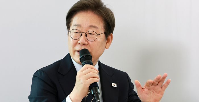 17개 부처 중 현직 의원 7명…행정부까지 장악하나