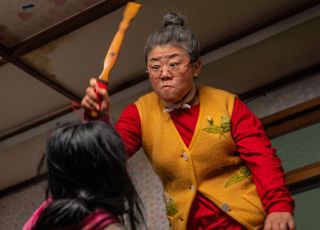 '좀비딸' 이정은, 좀비 손녀 기강 잡는 핵인싸 할머니로