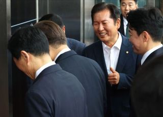 정청래 '檢개혁 허언?' 질문에 "방송사고 날 뻔…언론개혁 빨리해야"