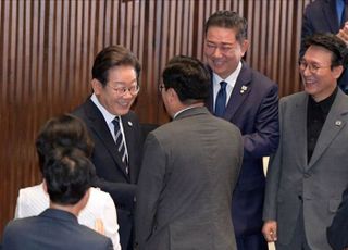 민주당 '민생 우선? 독주?'… 총리 인준 강행 임박, 야당 반격은 공회전