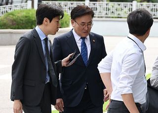 '계엄 당시 국무위원' 유상임 과기부 장관, 내란 특검에 소환