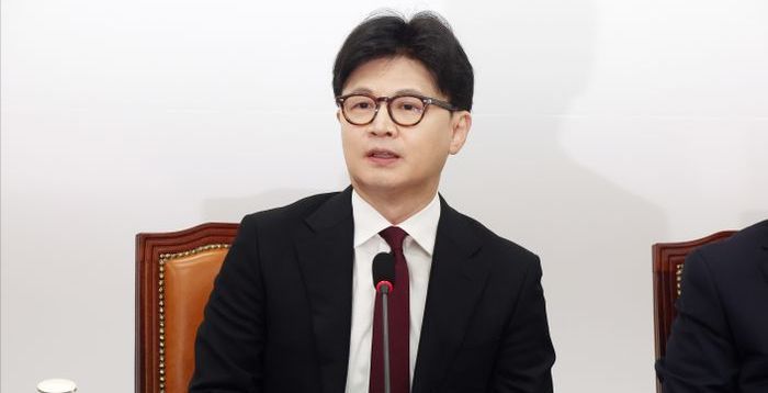 한동훈 "李, 중국 전승절 불참이 국익에 맞아…아직 美 정상회담도 못해"