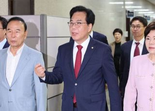 [속보] 송언석 비대위원장, 국민의힘 사무총장에 3선 정점식 임명