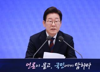 [속보] 李대통령 "영수회담 정례화 고민…야당과 자주 만날것"