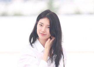 수지 '예쁨이 과하다'