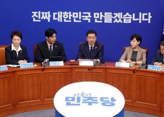 민주당 "추경 합의처리 무산…野 불참해도 오늘 본회의 처리"