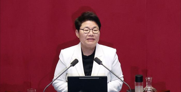 국회 기재위원장에 임이자 선출…"권력 독주·재정 정치화 방관하지 않겠다"