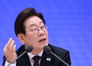'통일 지우는' 北에 희망거는 李정부…남북관계 해빙은 아직