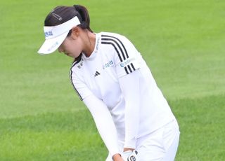서교림, 홀을 향해서