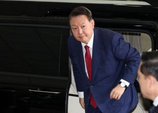 조은석 내란 특검, 尹 오후 조사서 '국무회의·외환 혐의' 확인