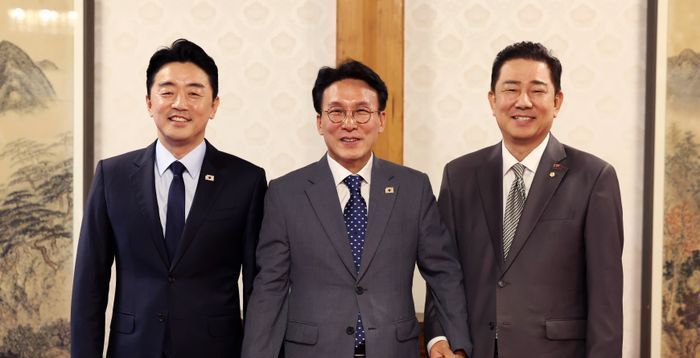 이재명 정부 첫 고위당정서 "성과 필요" 한 목소리…'인사청문회 신속 진행' 요청도