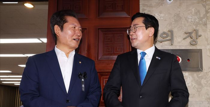 '호남 찾은' 與 당권주자들…정청래 "힘 모아달라" 박찬대 "뒤집을 수 있어"