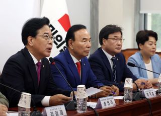 송언석 "'버튼'만 누르면 '현금·입법'이…국회, 李 개인 자판기로 전락"