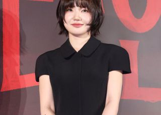 이은샘, 수줍은 포즈