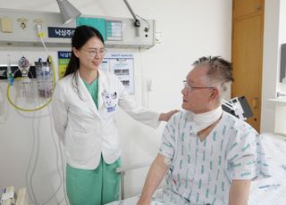 "체구 작은 한국인도 가능"…서울대병원, 국내 최초 폐 이식 로봇 수술 성공