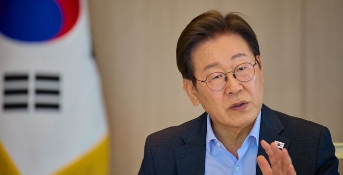 與, 李대통령 '대북송금 혐의' 소각 시도…"셀프사면" 논란 자초