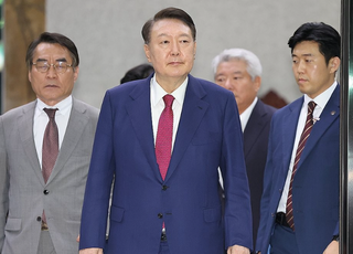 "尹영장 유출 개인정보법 위반 성립 가능성…특검, 진술 관여 막는 압박 목적도" [법조계에 물어보니 662]