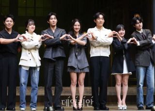 “연습량으로 두려움 이겨”…옹성우·김향기, ‘셰익스피어 인 러브’로 연극 데뷔 [D:현장]