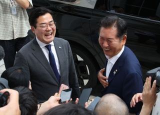 오늘 당대표 후보 등록…'명심 굳히기' 박찬대 vs '당심 자신감' 정청래
