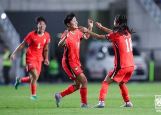 더위 날려 버린 지소연, 절대열세 중국 상대로 극적인 무승부