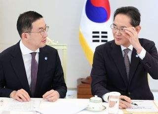 "진단에서 치료까지"...삼성·LG, 'AI 의료' 생태계 구축 시동