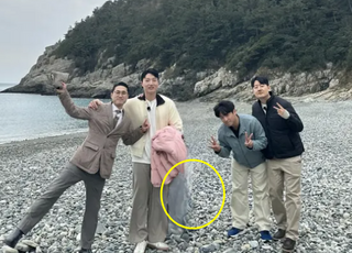‘나솔사계’ 24기 광수, 단체사진 올렸는데...‘그 남자’는 없었다