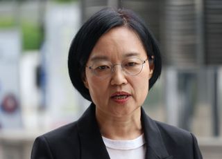 [단독] 한성숙, '장관 지명 18일째'에도 '네이버 고문직' 유지…이해충돌 우려 제기