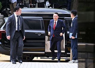 '재구속' 尹, 11일 오후 예정된 내란특검 소환 불응 의사
