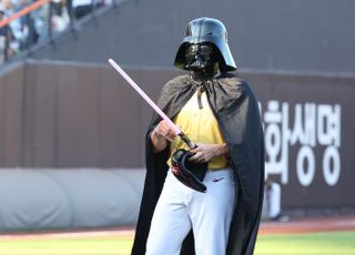다스베이더 폰세부터 세일러문 송성문…만원 관중에 화답한 KBO 올스타전