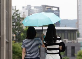 [오늘 날씨] 남부지방부터 비소식...여름 단골 질환 '무좀'을 식초로 치료한다고?