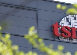 파운드리 '초격차' 더 벌어진다...TSMC 70% vs 삼성 7% ?