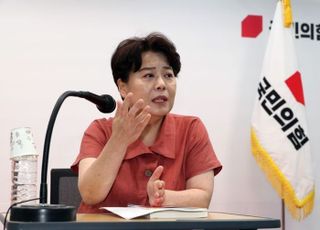 윤희숙 "탄핵의 바다로 머리 꽉곽 누르는 분들, 인적쇄신 0순위"