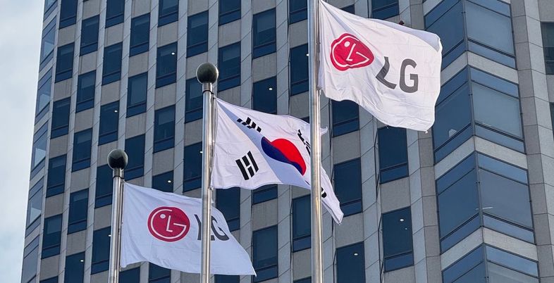 LG전자, HBM용 장비 개발 착수…'하이브리드 본더' 만든다