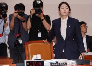 [인사청문회] 강선우 여가부 장관 후보자 인사청문회, 시작부터 '여야 설전'에 한때 정회