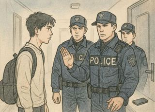 MT 간 명문대 동아리회장, 화장실서 몰카 찍다 현행범 체포