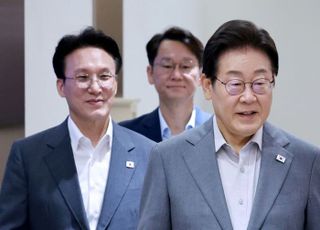 李대통령 "의대생 복귀 늦었지만 다행…교육당국 조치 신속하게"